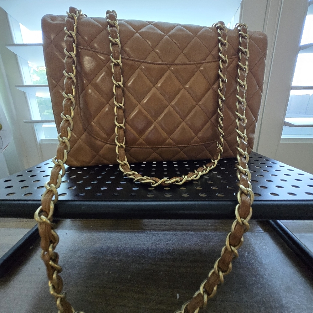 CHANEL Jumbo Single Flap ✨️ Camel Brown Lambskin with Champagne GHW - Picture 3 of 12